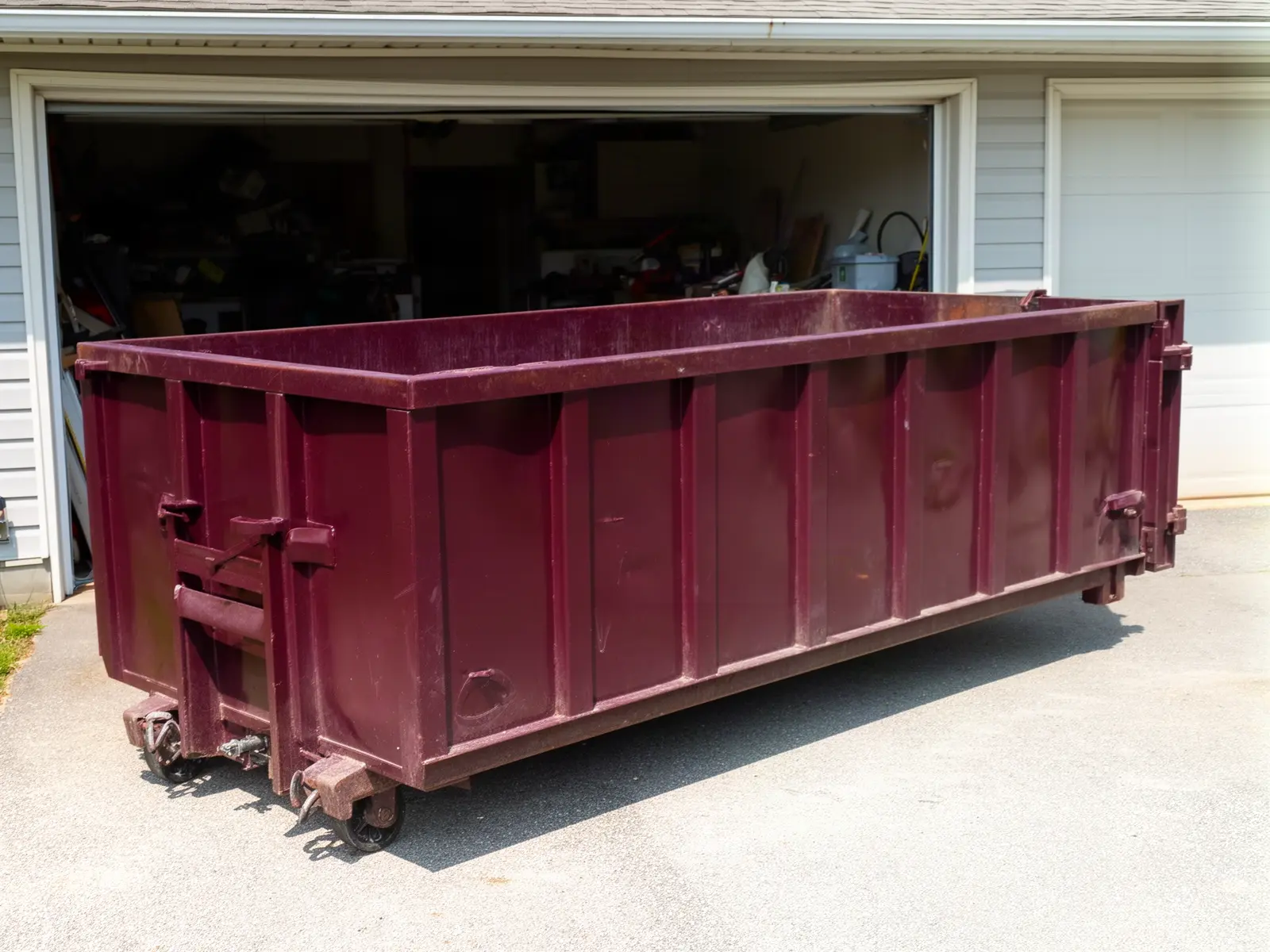 Roll-off dumpster from Sorensen & Duggan Dumpsters in Chesapeake, VA